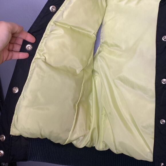 Gap Black Puffer Button Up Goose Down Vest Size Large - Picture 8 of 10